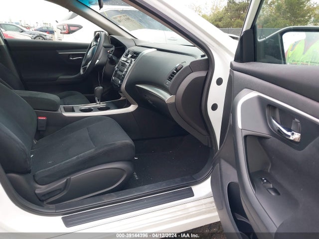 Nissan Altima 2.5 S 2015 1N4AL3APXFC165012 Image 5