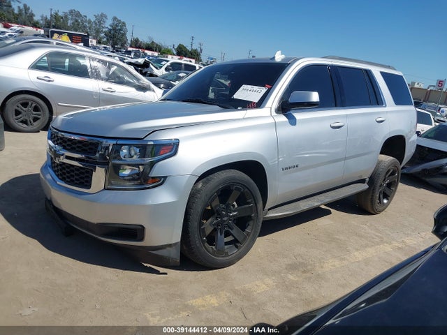 Chevrolet Tahoe Ls 2018 1GNSCAKC1JR189856 Image 2