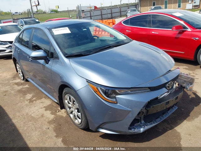 Toyota COROLLA LE 2022 5YFEPMAE1NP377288 Image 1