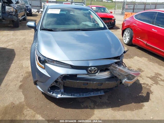Toyota COROLLA LE 2022 5YFEPMAE1NP377288 Image 12