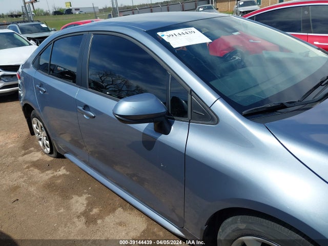 Toyota COROLLA LE 2022 5YFEPMAE1NP377288 Image 13