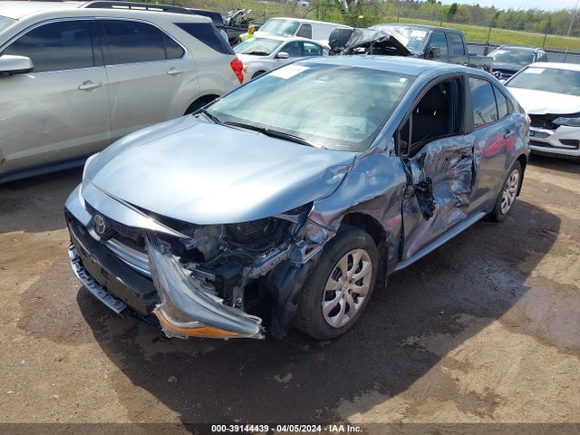 Toyota COROLLA LE 2022 5YFEPMAE1NP377288 Image 2