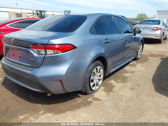 Toyota COROLLA LE 2022 5YFEPMAE1NP377288 Image 4