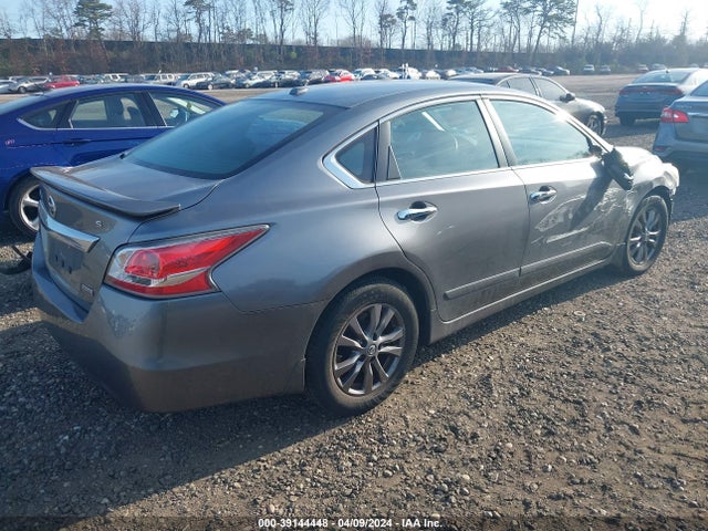 Nissan Altima 2.5 S 2015 1N4AL3AP6FC573443 Image 4