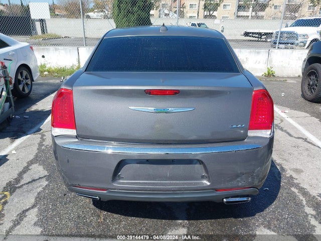 Chrysler 300 Limited 2018 2C3CCAEG2JH207846 Image 16