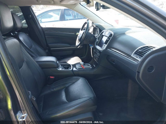 Chrysler 300 Limited 2018 2C3CCAEG2JH207846 Image 5