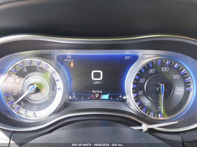 Chrysler 300 Limited 2018 2C3CCAEG2JH207846 Image 7