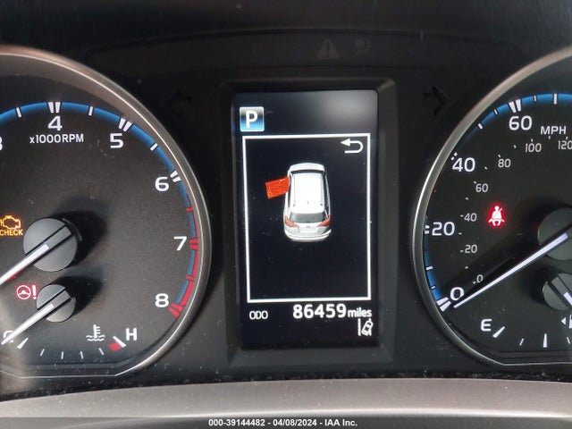 Toyota RAV4 LE 2018 JTMZFREV4JJ207999 Image 7
