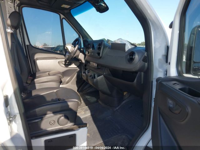 W1Y4ECHY1NT093028 Mercedes-Benz Sprinter 2500 High Roof V6