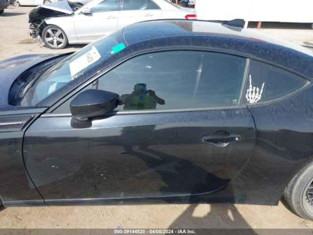 JF1ZNAA19G9701928 Scion FR-S