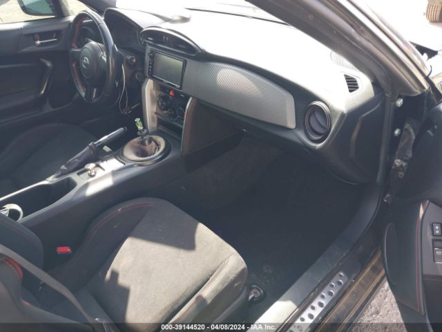 JF1ZNAA19G9701928 Scion FR-S