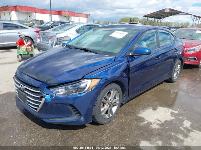 Hyundai ELANTRA SE 2017 5NPD84LF7HH190122 Image 2