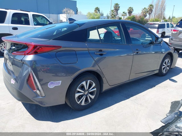 Toyota Prius Prime Premium 2019 JTDKARFPXK3116872 Image 4