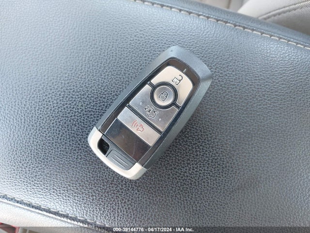 Ford FUSION SE 2019 3FA6P0HD7KR245254 Image 11