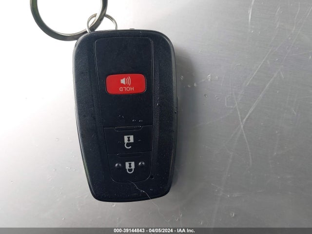 Toyota Prius Two 2017 JTDKBRFU8H3045876 Image 11