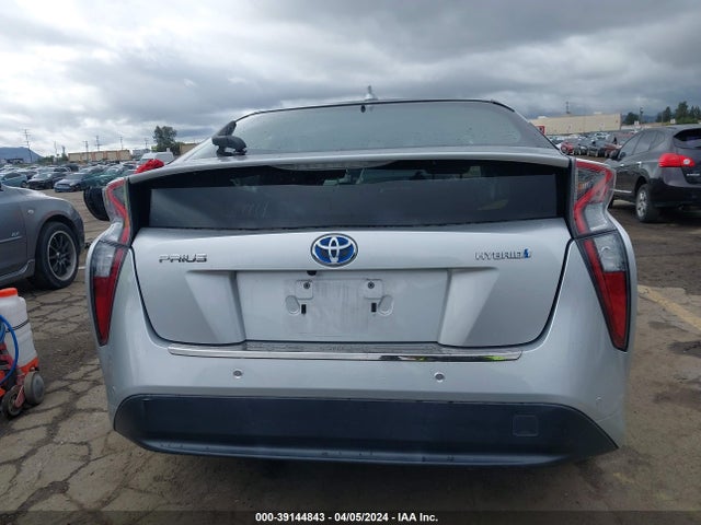 Toyota Prius Two 2017 JTDKBRFU8H3045876 Image 17