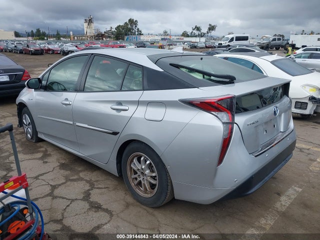 Toyota Prius Two 2017 JTDKBRFU8H3045876 Image 3