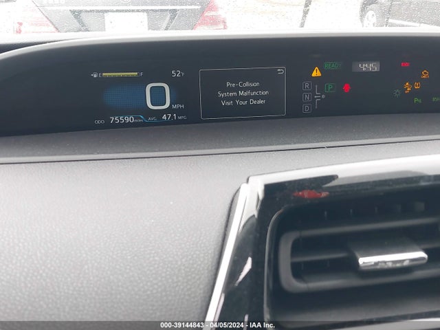 Toyota Prius Two 2017 JTDKBRFU8H3045876 Image 7