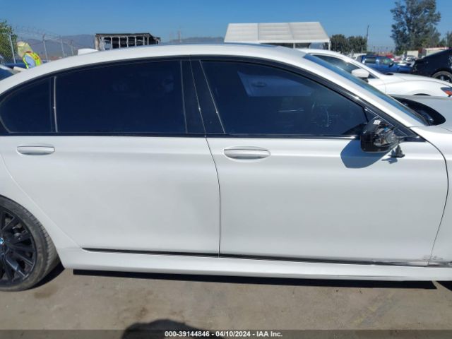 WBA7T2C05NCH42784 BMW 740 I