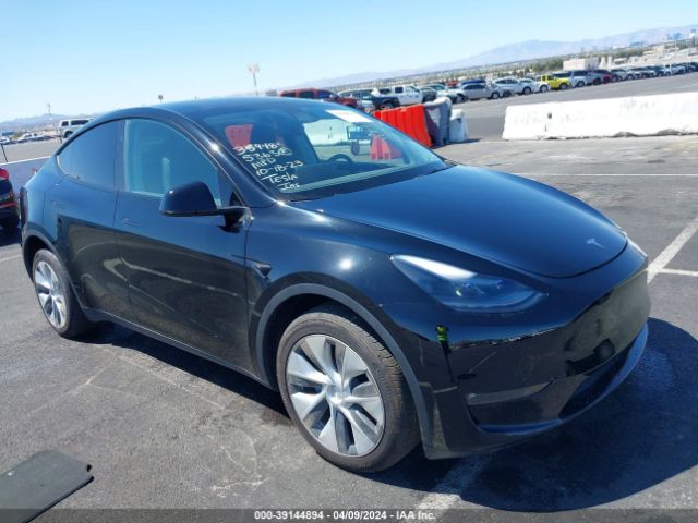 Auction sale of the 2023 Tesla Model Y, vin: 7SAYGAEE2PF833578, lot number: 39144894