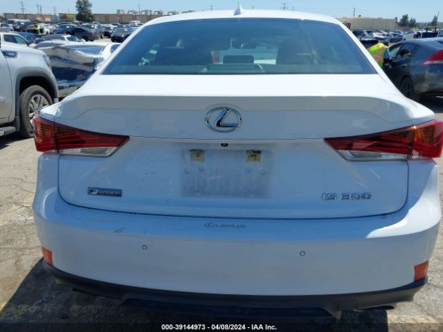 JTHBA1D27K5087357 Lexus IS 300