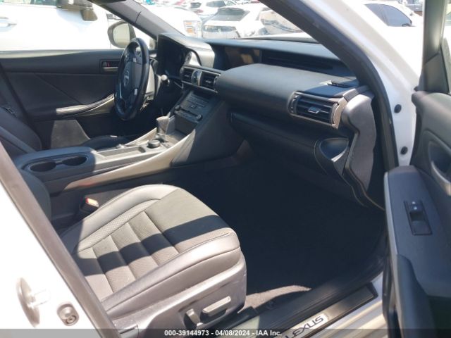 JTHBA1D27K5087357 Lexus IS 300