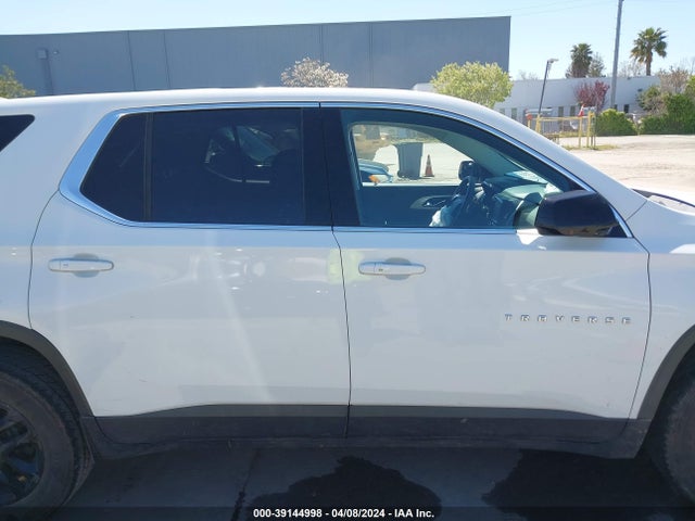 Chevrolet Traverse Ls 2019 1GNERFKW1KJ210174 Image 14