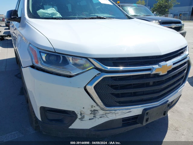 Chevrolet Traverse Ls 2019 1GNERFKW1KJ210174 Image 18