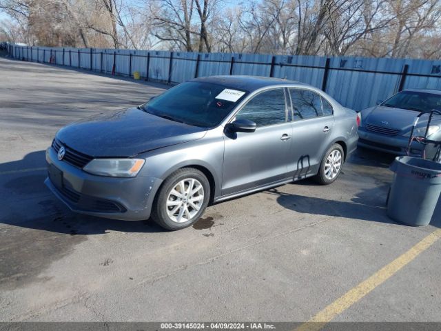 3VWD17AJXEM421353 Volkswagen Jetta 1.8t Se