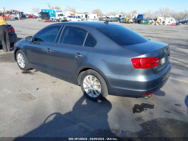 3VWD17AJXEM421353 Volkswagen Jetta 1.8t Se