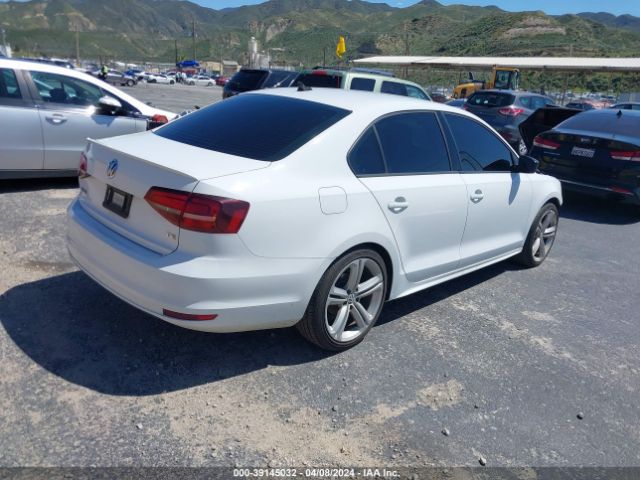 3VWD17AJ2GM328118 Volkswagen Jetta 1.8t Sport
