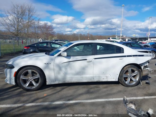 2C3CDXHG8JH119332 Dodge Charger Sxt Plus Rwd