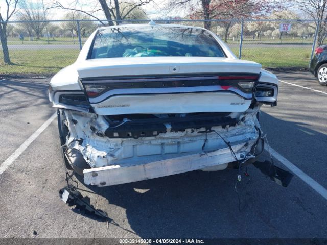 2C3CDXHG8JH119332 Dodge Charger Sxt Plus Rwd