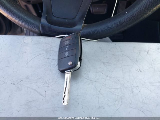 KNAGM4A78F5594335 KIA Optima Lx