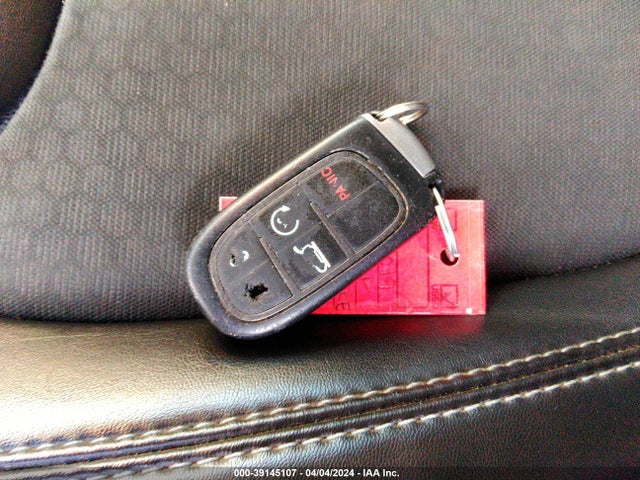 1C4PJLLXXKD110393 Jeep Cherokee Latitude Plus Fwd