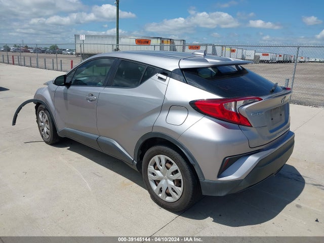 Toyota C-HR LE 2020 JTNKHMBX5L1071899 Image 3