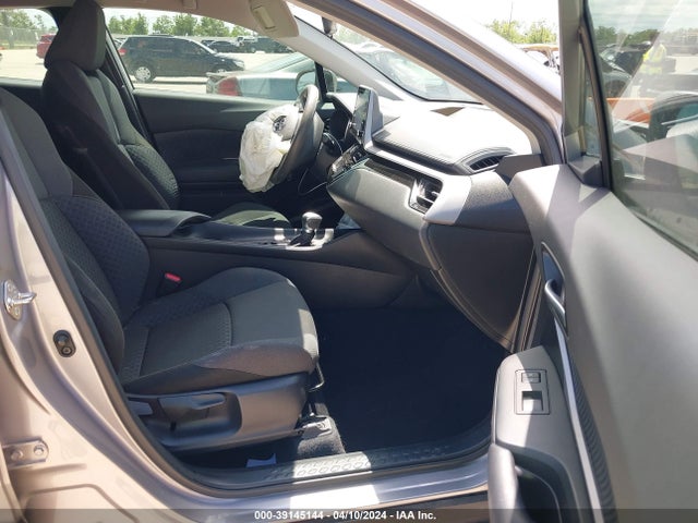 Toyota C-HR LE 2020 JTNKHMBX5L1071899 Image 5