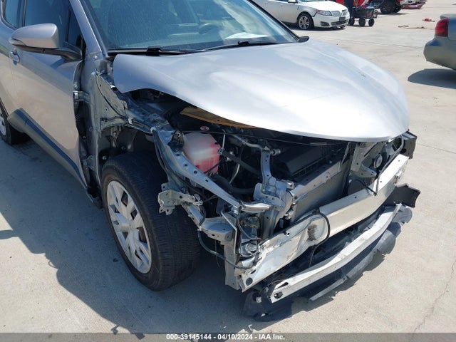 Toyota C-HR LE 2020 JTNKHMBX5L1071899 Image 6