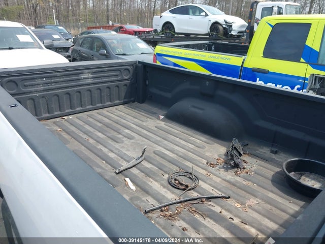 3C6JR6DG1JG225388 RAM 1500 Tradesman Regular Cab 4x2 8' Box