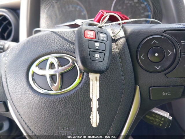 Toyota RAV4 LE 2018 2T3ZFREV6JW456998 Image 11
