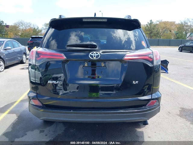 Toyota RAV4 LE 2018 2T3ZFREV6JW456998 Image 17