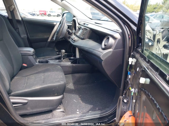 Toyota RAV4 LE 2018 2T3ZFREV6JW456998 Image 5