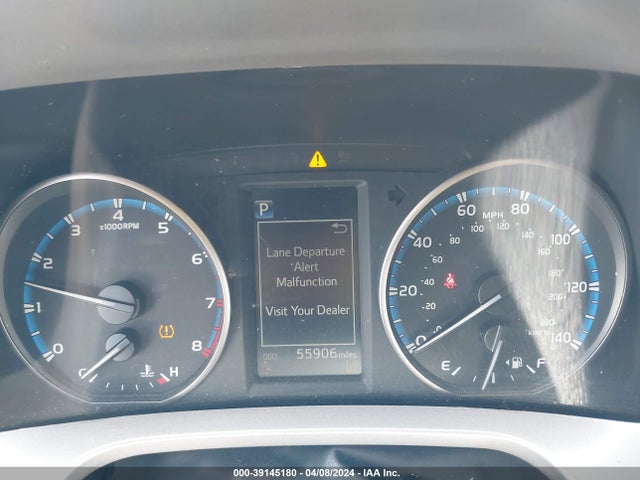 Toyota RAV4 LE 2018 2T3ZFREV6JW456998 Image 7