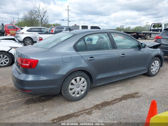 3VW2K7AJ8FM418604 Volkswagen Jetta 2.0l S