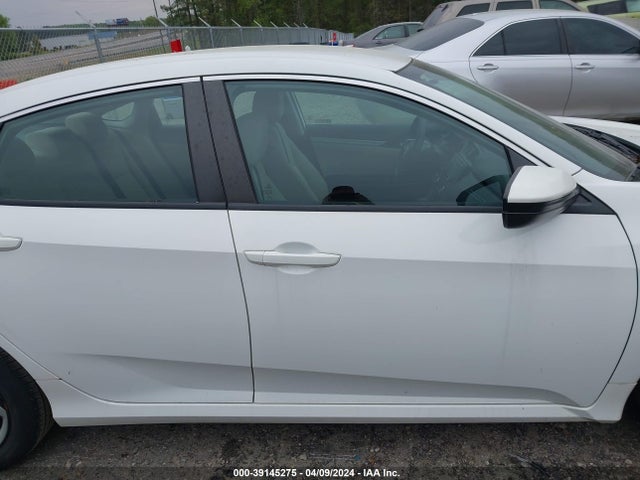 Honda Civic Lx 2018 2HGFC2F6XJH581935 Image 14