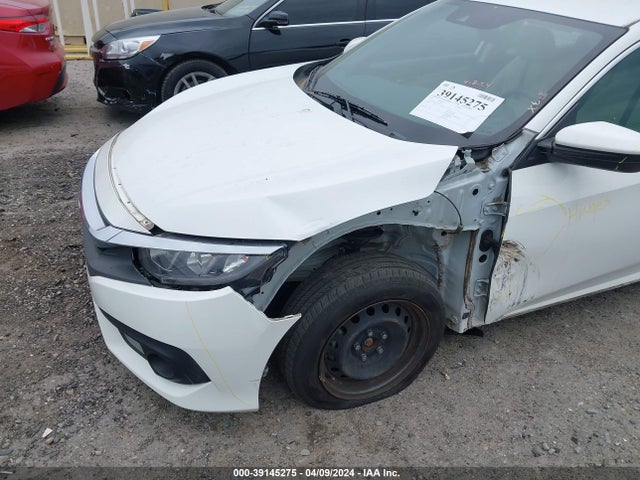 Honda Civic Lx 2018 2HGFC2F6XJH581935 Image 18