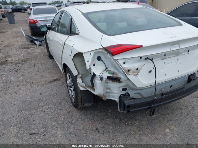 Honda Civic Lx 2018 2HGFC2F6XJH581935 Image 19