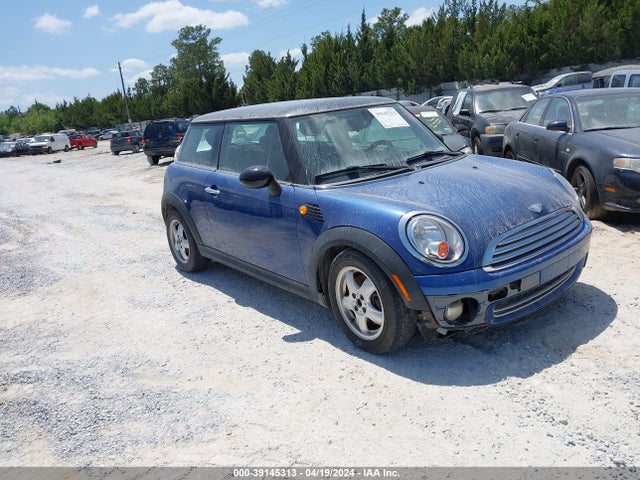 2009 MINI COOPER WMWMF33539TW73429 Photo 0