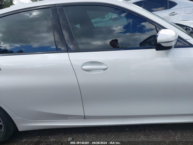 BMW 330I 2022 3MW5R1J04N8C55566 Image 14