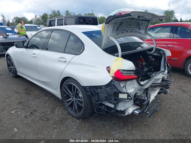 BMW 330I 2022 3MW5R1J04N8C55566 Image 3